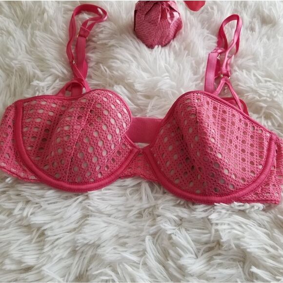 32C Victoria's Secret Balconet Bra - Picture 6 of 10